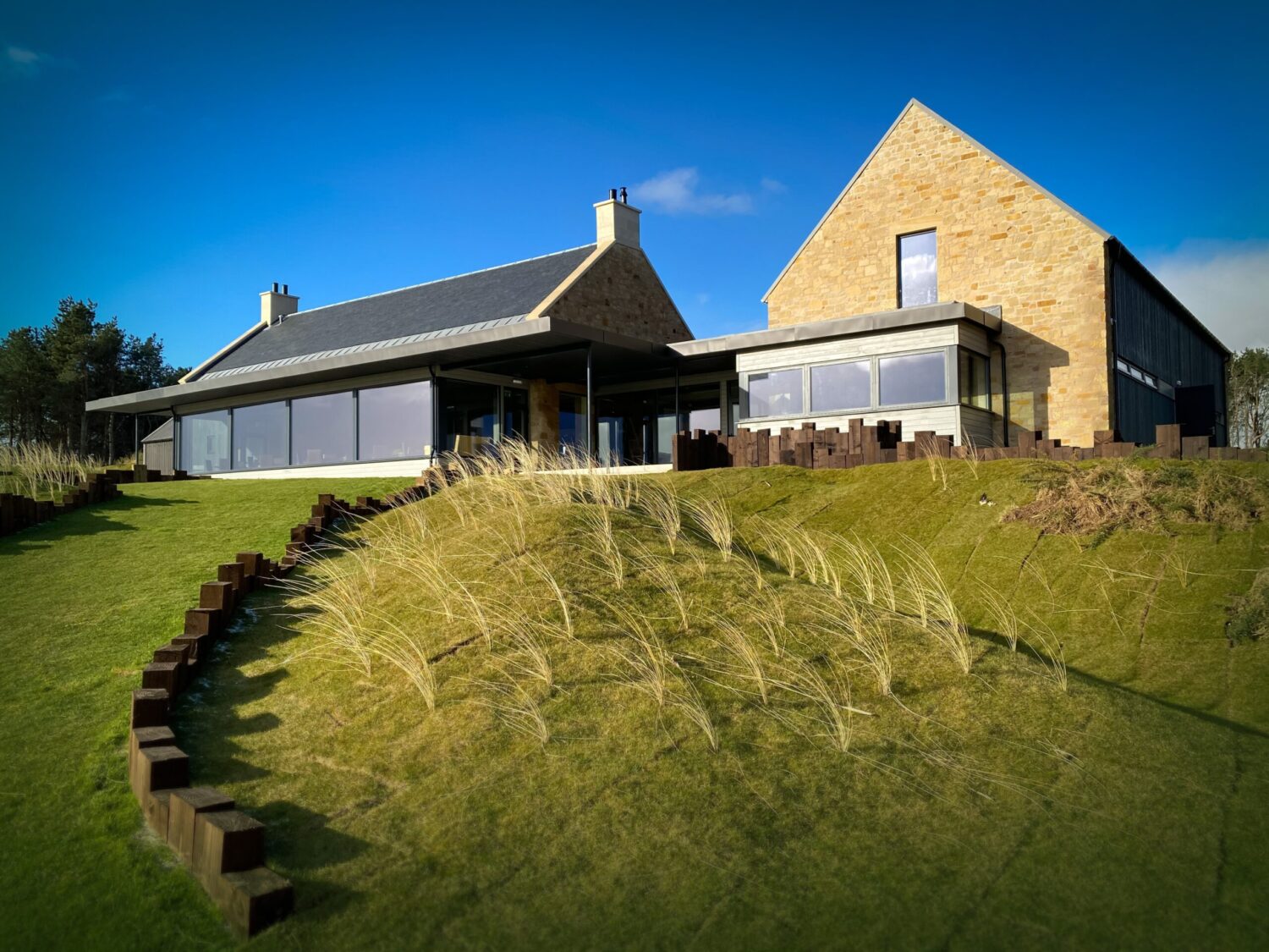 Dumbarnie Links Golf Club Reopens